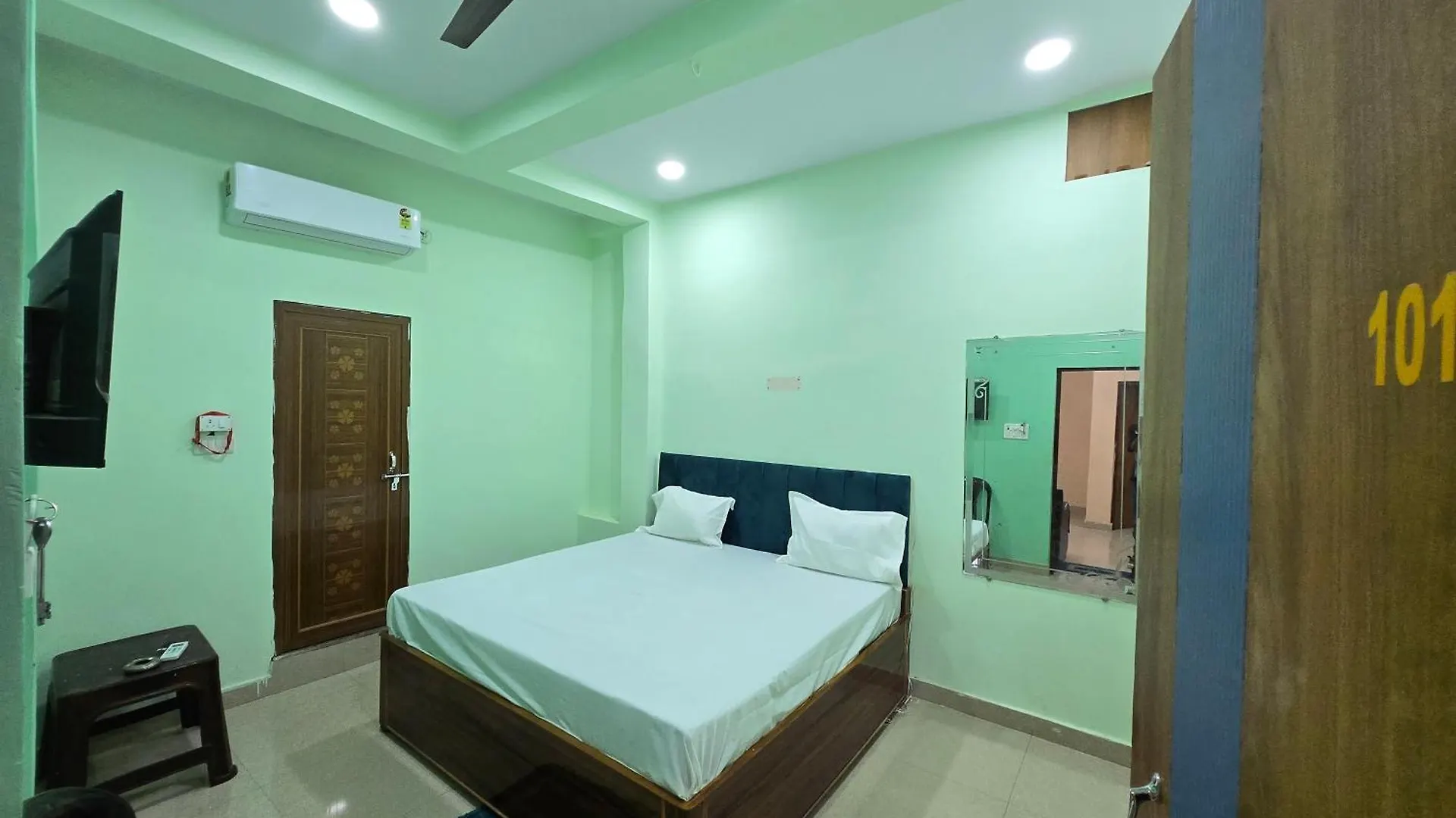 Hotel Shivay Inn Benares India